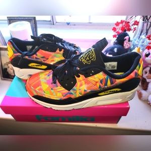 Nike Air Max 90 Latin Heritage Month, Size 10M/11.5W